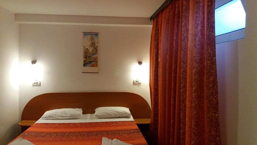 Marynero Hotel นาโวดาริ ภายนอก รูปภาพ
