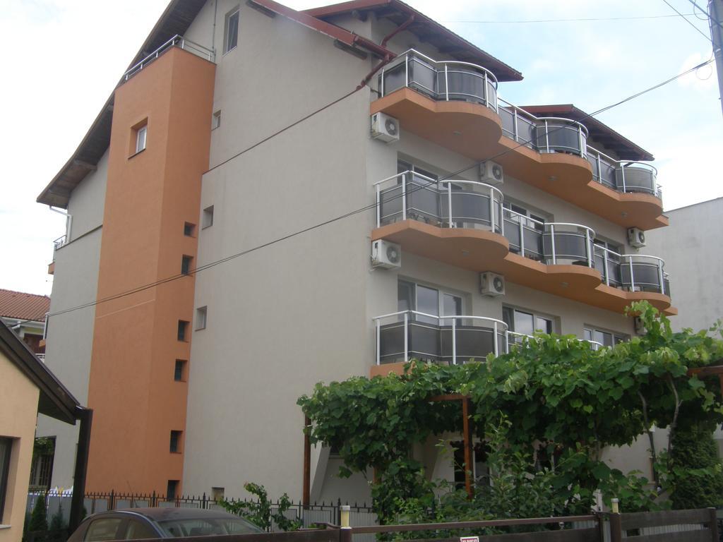 Marynero Hotel นาโวดาริ ภายนอก รูปภาพ